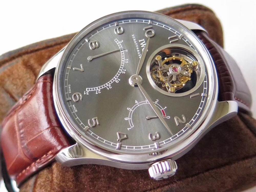 ZF廠復刻萬變萬國葡萄牙逆跳陀飛輪多少錢